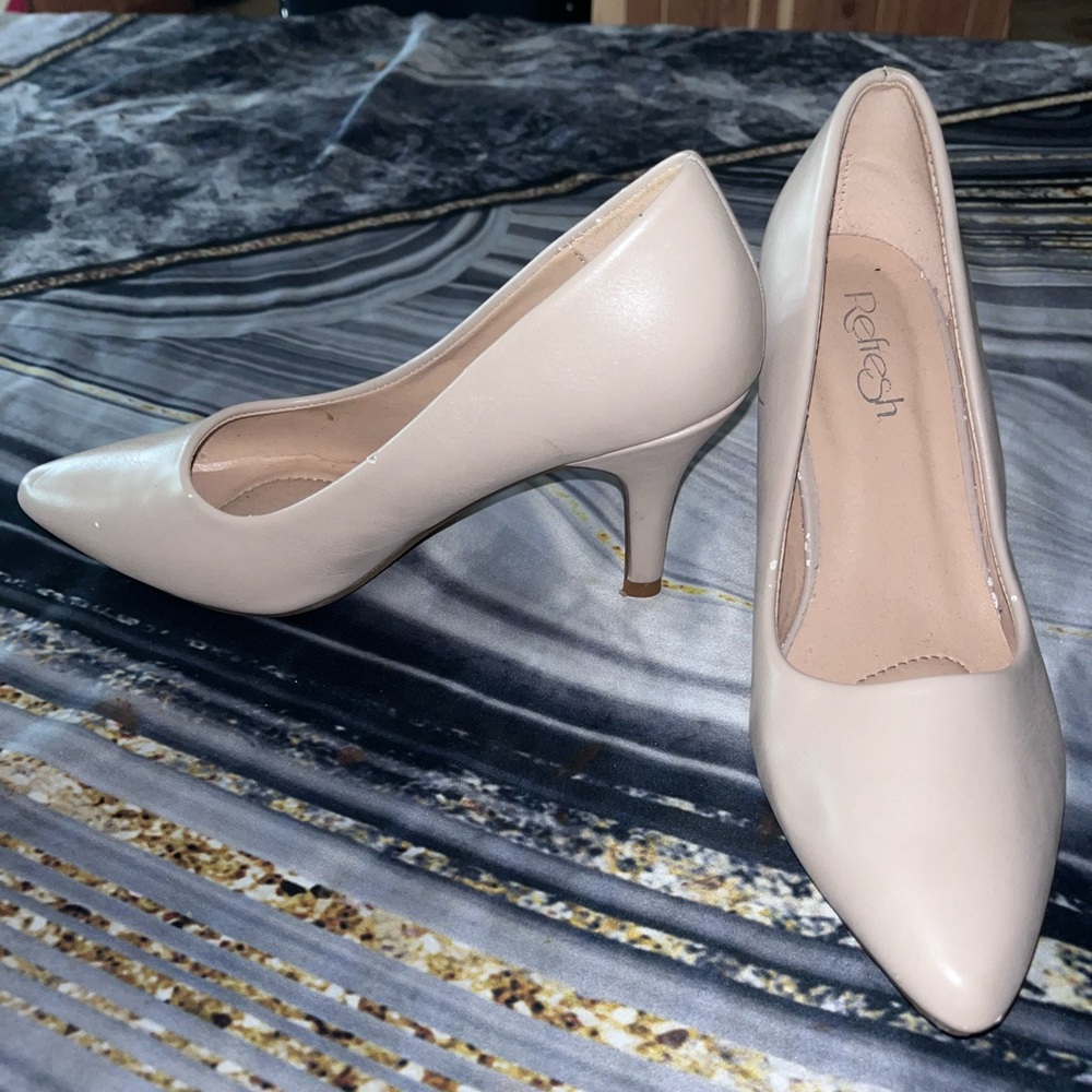 Nude heels | Size 8